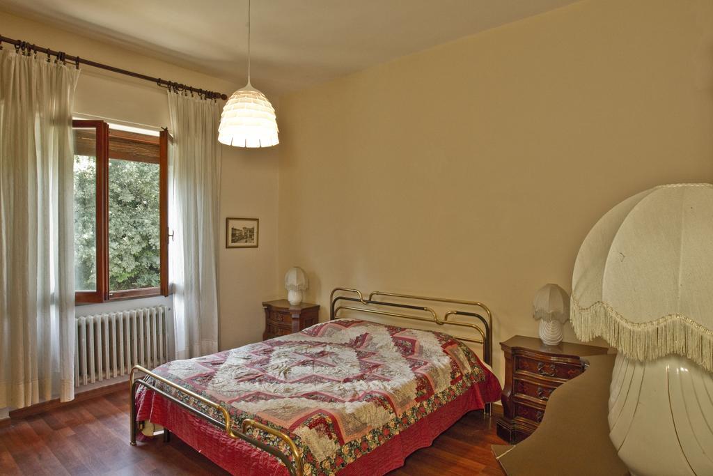 Residenza Ruggini Villa Florens Rum bild