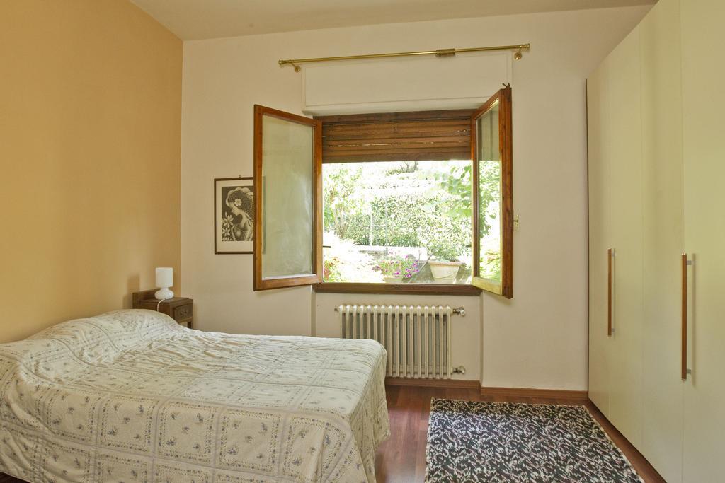Residenza Ruggini Villa Florens Rum bild